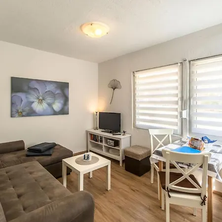 Lägenhet Ferienhaeuser Hitthim - Grieben