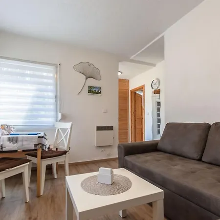 Ferienhaeuser Hitthim - Grieben Lägenhet *